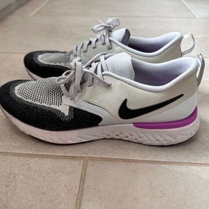 Men’s Nike odyssey react running shoes